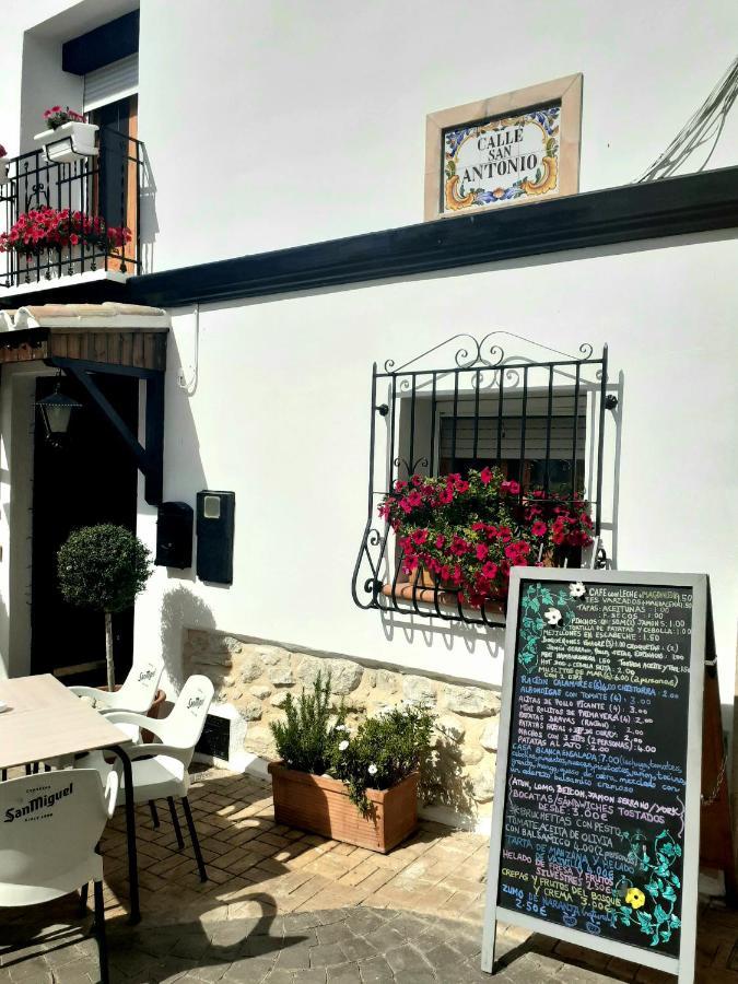 Casa Blanca Bed and Breakfast Castell De Castells Exteriör bild